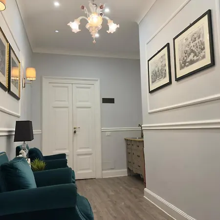 Гостевой дом Piazza Di Spagna Luxury