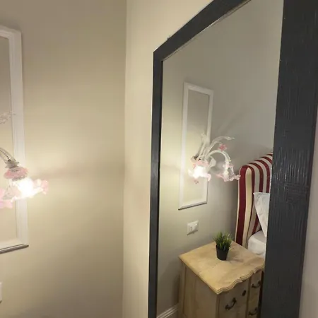 Piazza Di Spagna Гостевой дом Рим