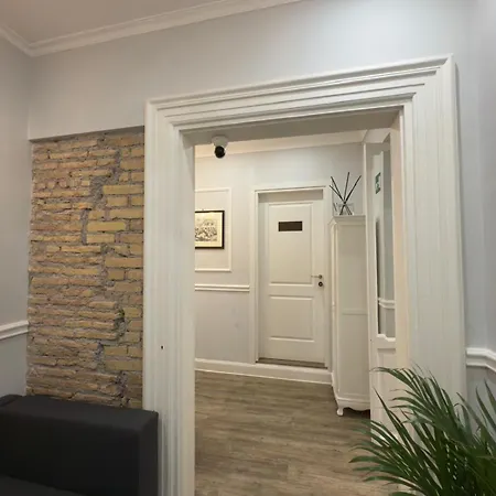 Piazza Di Spagna Гостевой дом Рим