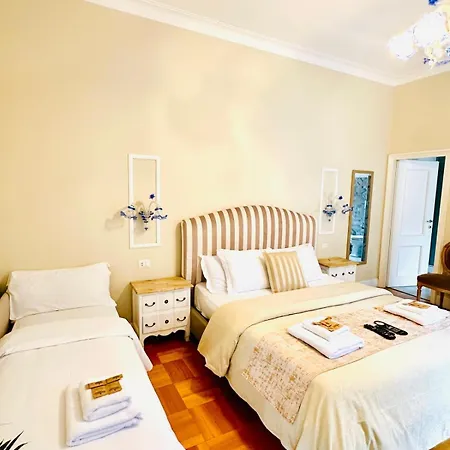 Piazza Di Spagna Luxury בית הארחה *