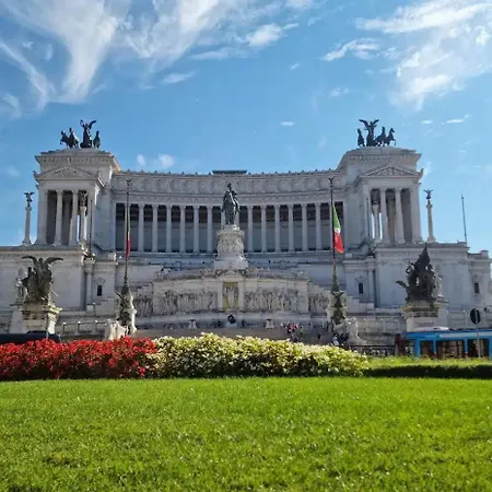 Piazza Di Spagna Luxury בית הארחה *