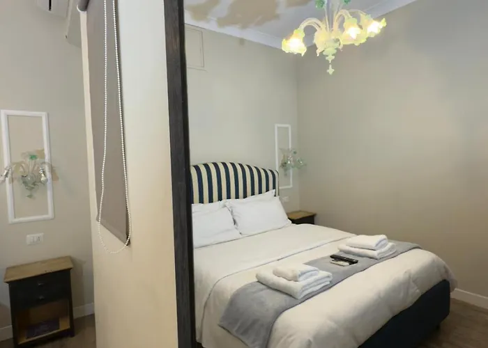 Piazza Di Spagna Pensión