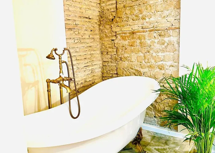 Piazza Di Spagna Pensión 3*